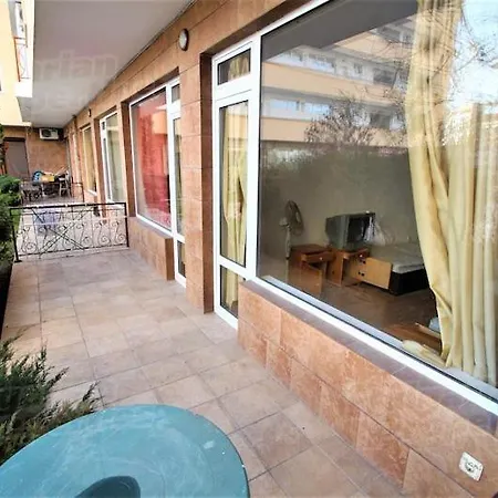 Apartment Апортомент Сони Дей 1